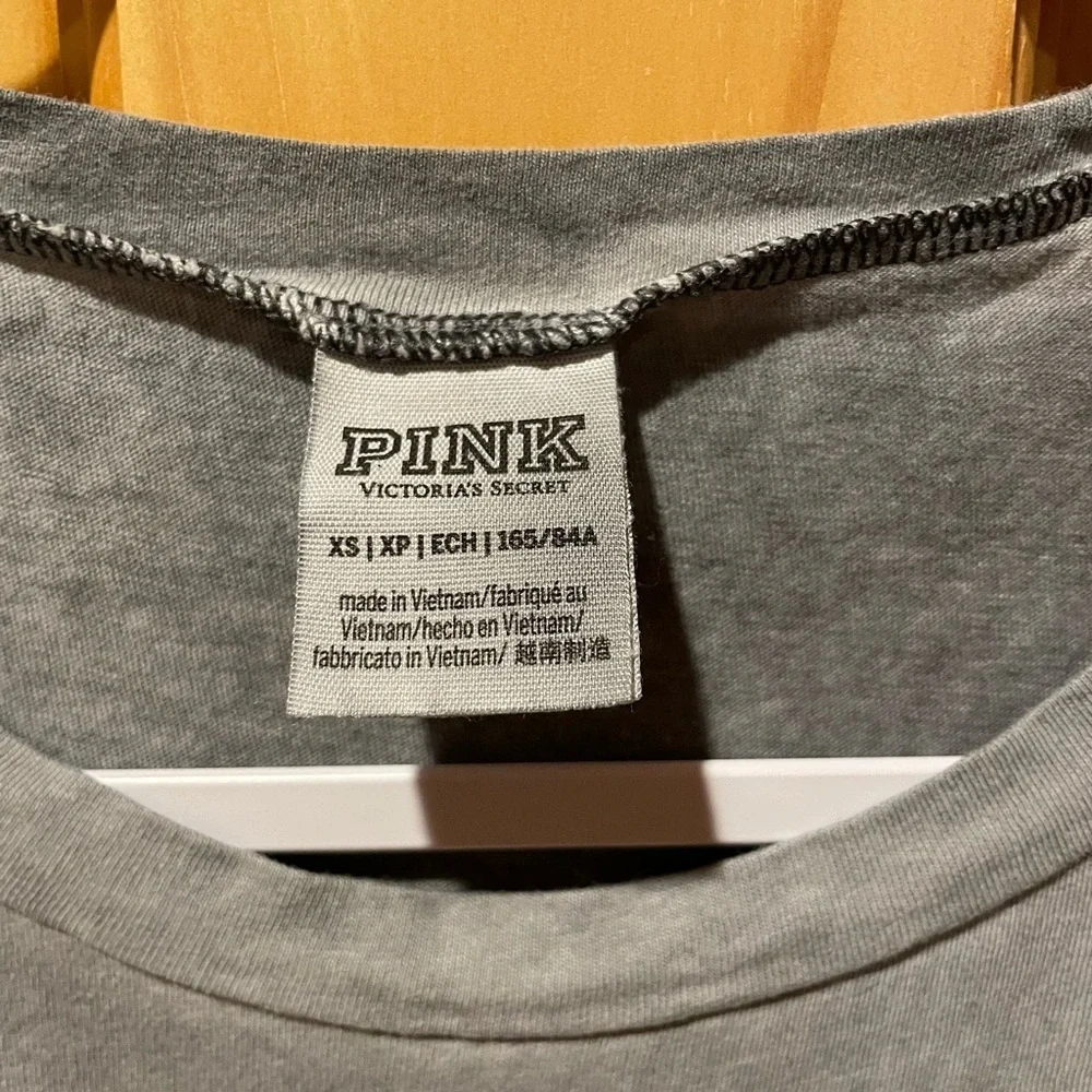 Victoria’s Secret PINK  sleep shirt gray  used like new size xs